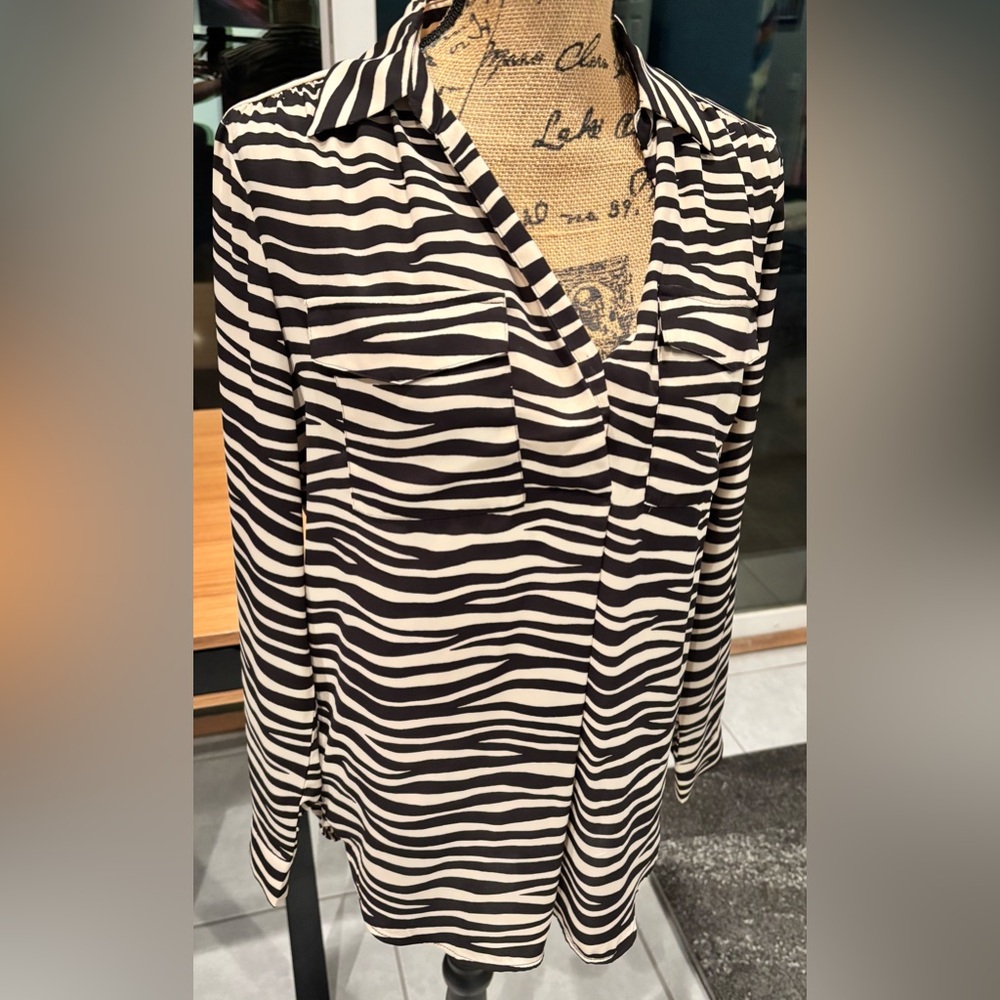 Ann Taylor Zebra print Blouse, small, black beige